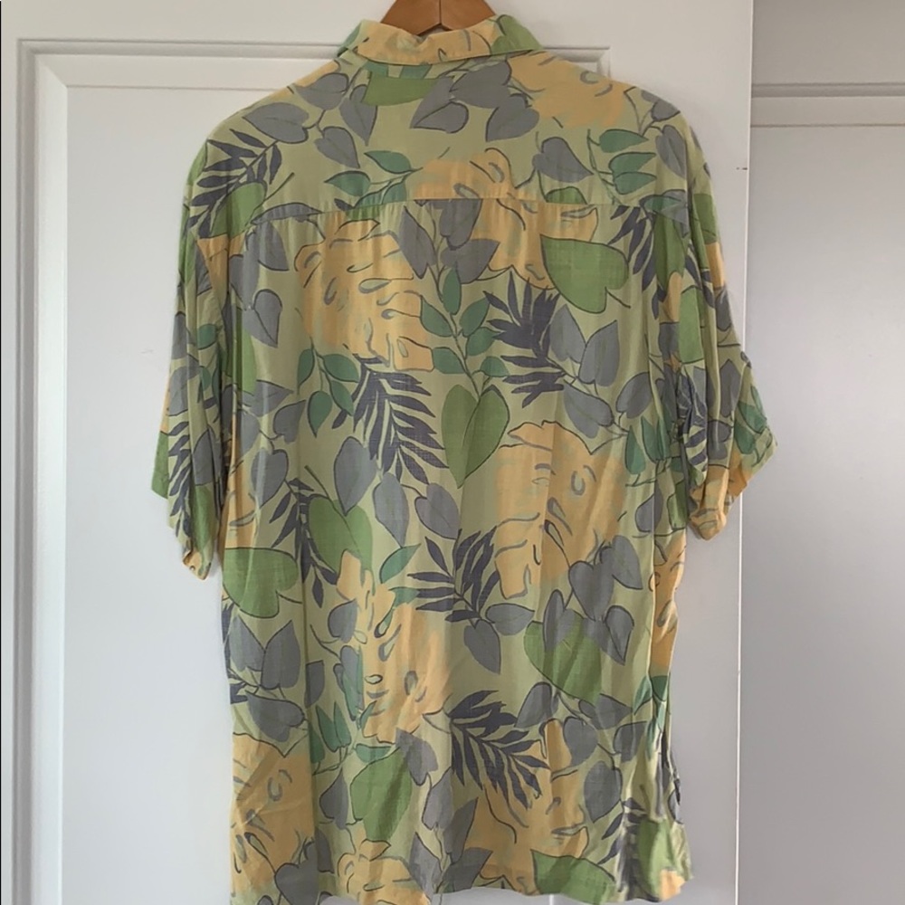 Tori Richard aloha shirt - Picture 2 of 3